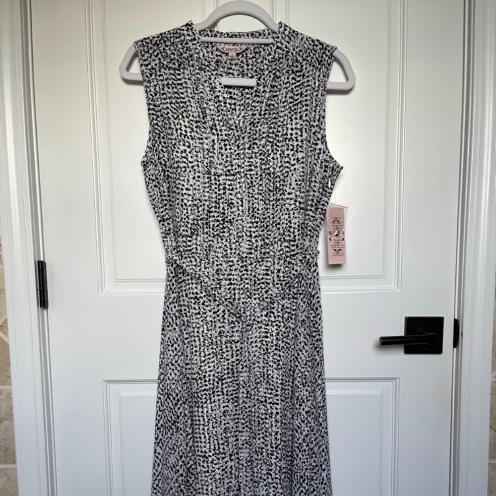 NWT Nanette Sleeveless Black and White Dress
